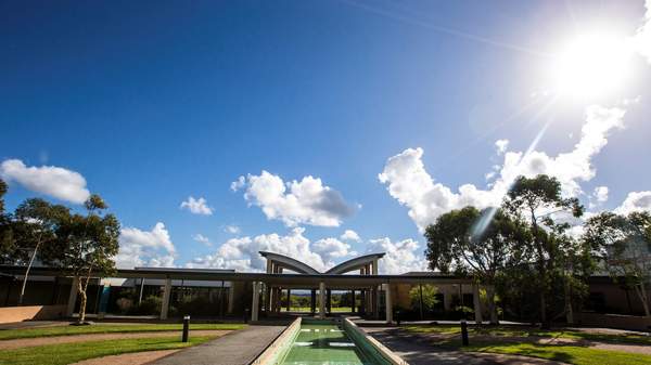 Shoalhaven campus grounds