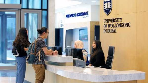 UOW Dubai reception desk