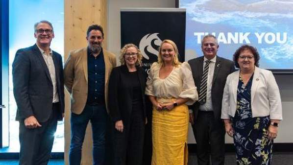 Mr Bob Hawes, Mr Adam Boyle, Sharon Claydon MP, Lord Mayor Nuatali Nelmes, Prof Alex Zelinsky, Cr Tania Brown (Wollongong)