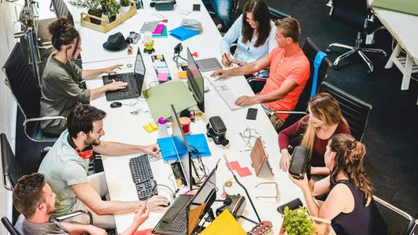 Shutterstock image: New evidence shows half of Australians have ditched social media at some point, but millennials lag behind