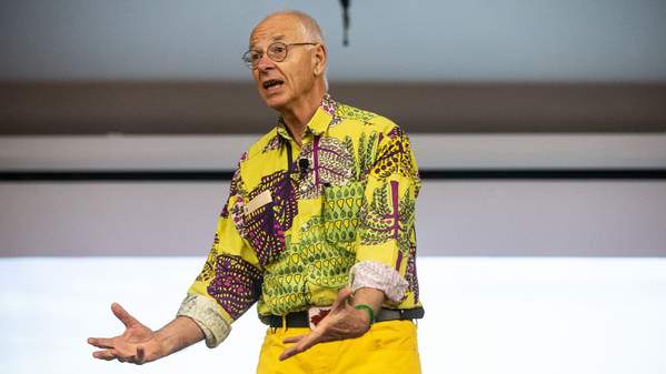 An image of Dr Karl Kruszelnicki, who will appear in an online Q+A for Science Space. Photo: Paul Jones