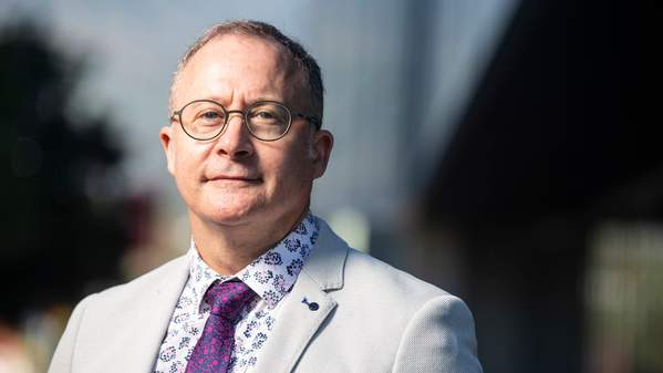 Associate Professor Jeremy Crook, AIIM, ACES, IHMRI, ISEM