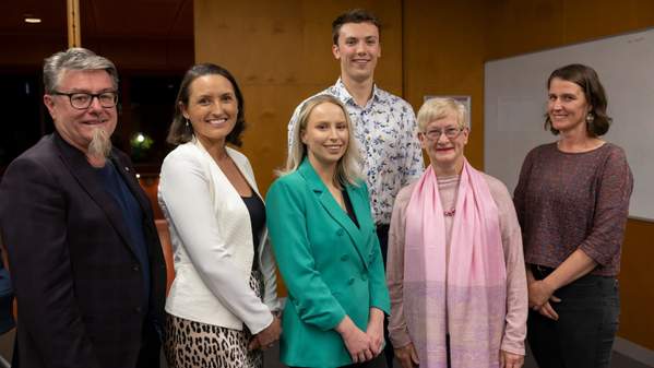 Professor Gordon Wallace, Dr Willo Grosse, Charles Dodd, Melissa Hall, and Dr Jen Halldorsson. Photo: Mark Newsham