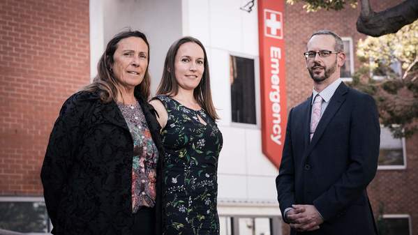 Dr Victoria Westley-Wise, Dr Luise Lago and Mr James Brinton outside the ý Hospital Emergency Department.