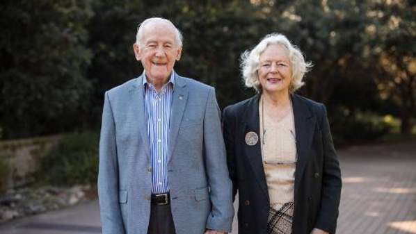 Former UOW Vice-Chancellor Professor McKinnon and UOW alumna Suzanne Walker.