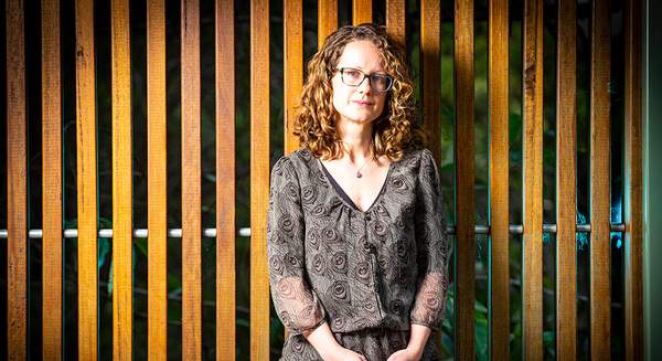 Dr Yasmine Probst