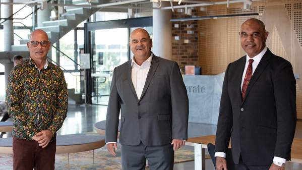 Omar Khalifa, Professor Paul Chandler, Ricky Walford
