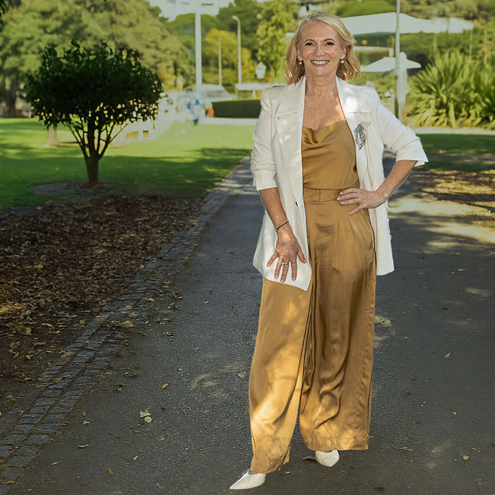 Portrait of Dr Suzy Green outdoors.