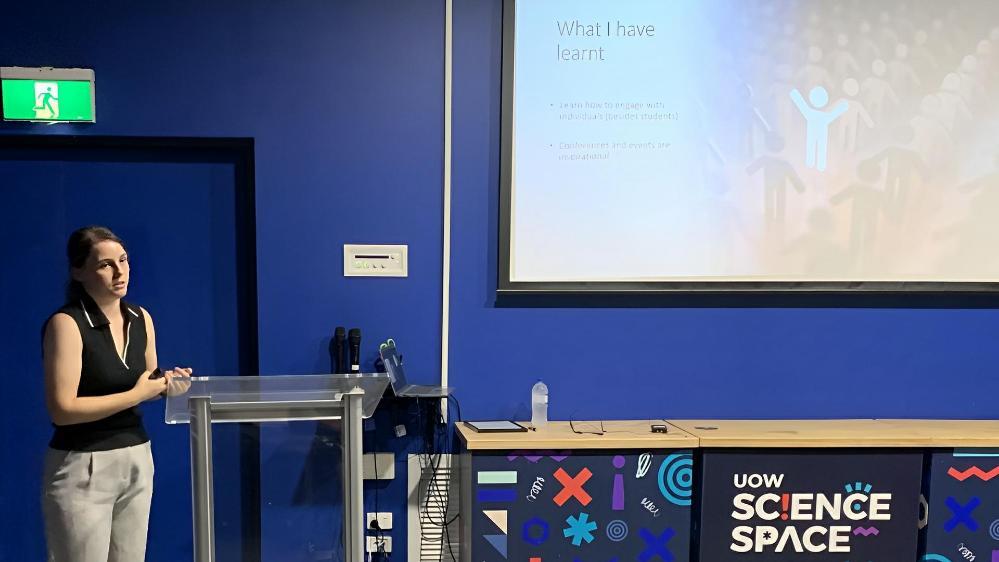 Anna Kulaga presents her insights into her research on new 3D bioprinting strategies aimed at enhancing the efficiency of islet cell transplantation for diabetes treatment