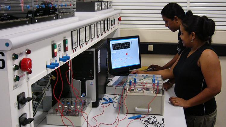 in the lab of Australian Power Quality and Reliability Centre