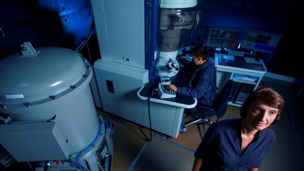 Elena Pereloma equipment