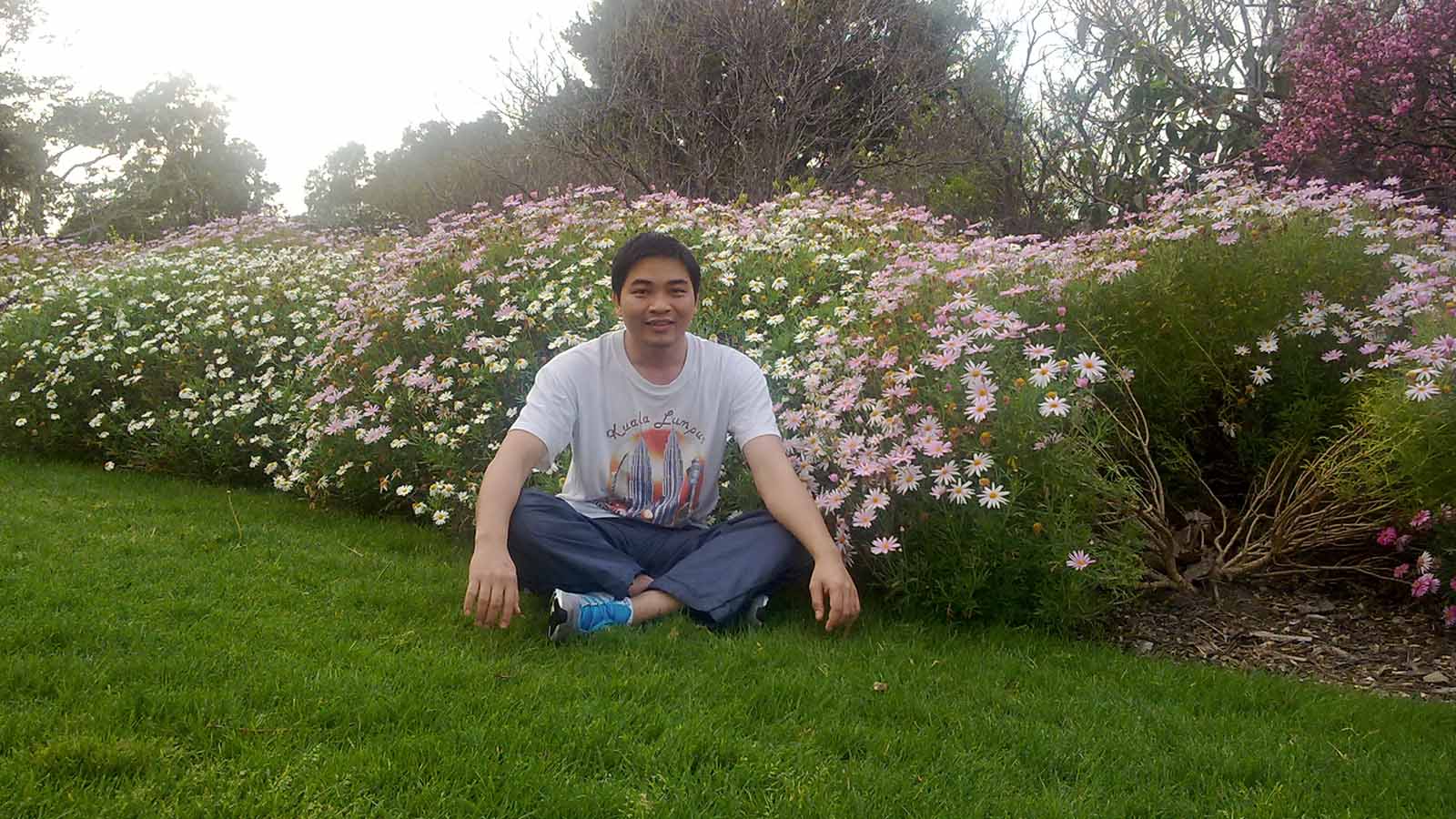 Dr Thong Pham in the Wollongong Botanic Gardens