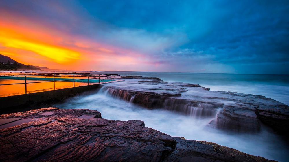 Pools of the Illawarra with slow-release image movement of water
