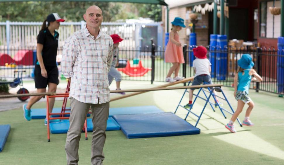 UOW's Senior Professor Tony Okely, a researcher from Early Start