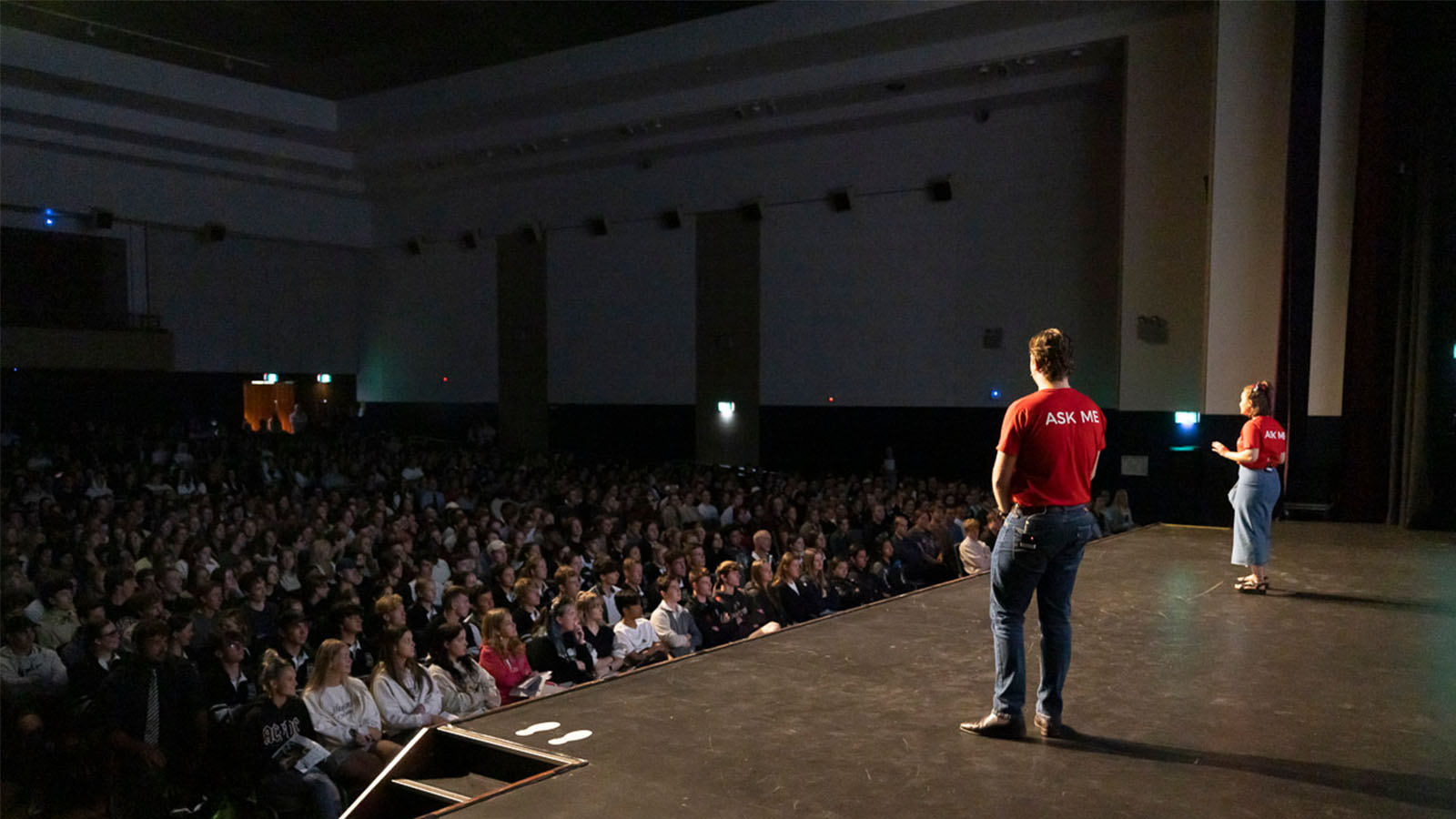 High school students at Discovery Days 2023