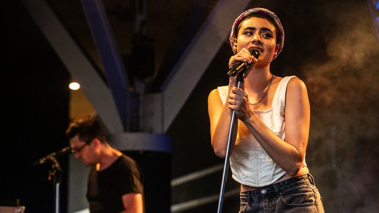 Image of artist performing at Campus Fest 2022 at UOW