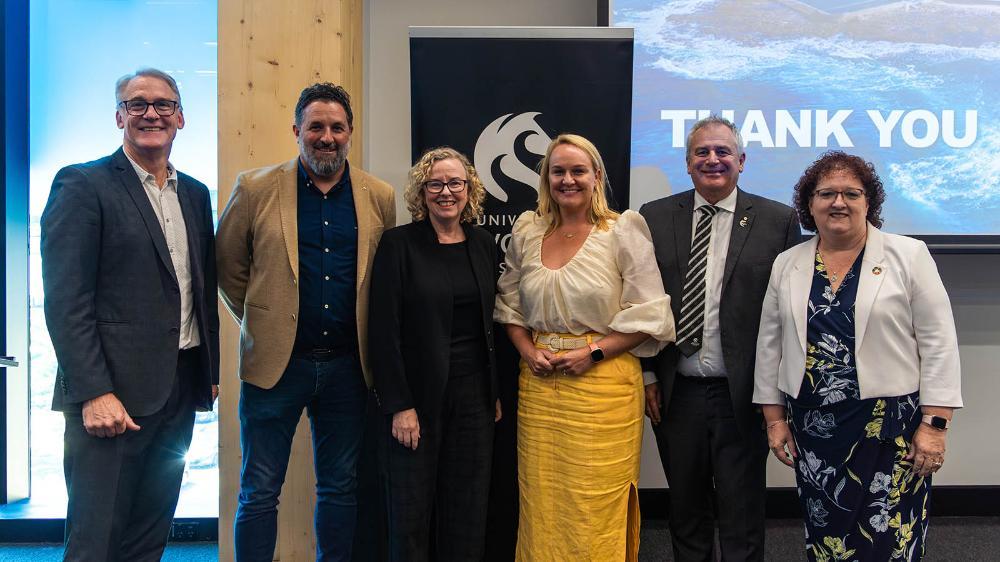 Mr Bob Hawes, Mr Adam Boyle, Sharon Claydon MP, Lord Mayor Nuatali Nelmes, Prof Alex Zelinsky, Cr Tania Brown (Wollongong)