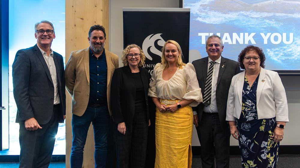 Mr Bob Hawes, Mr Adam Boyle, Sharon Claydon MP, Lord Mayor Nuatali Nelmes, Prof Alex Zelinsky, Cr Tania Brown (Wollongong)