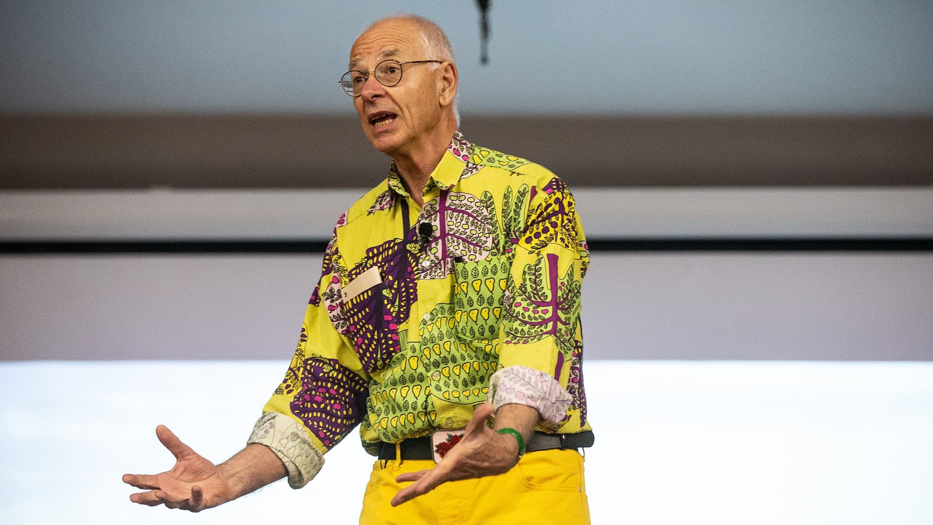 An image of Dr Karl Kruszelnicki, who will appear in an online Q+A for Science Space. Photo: Paul Jones