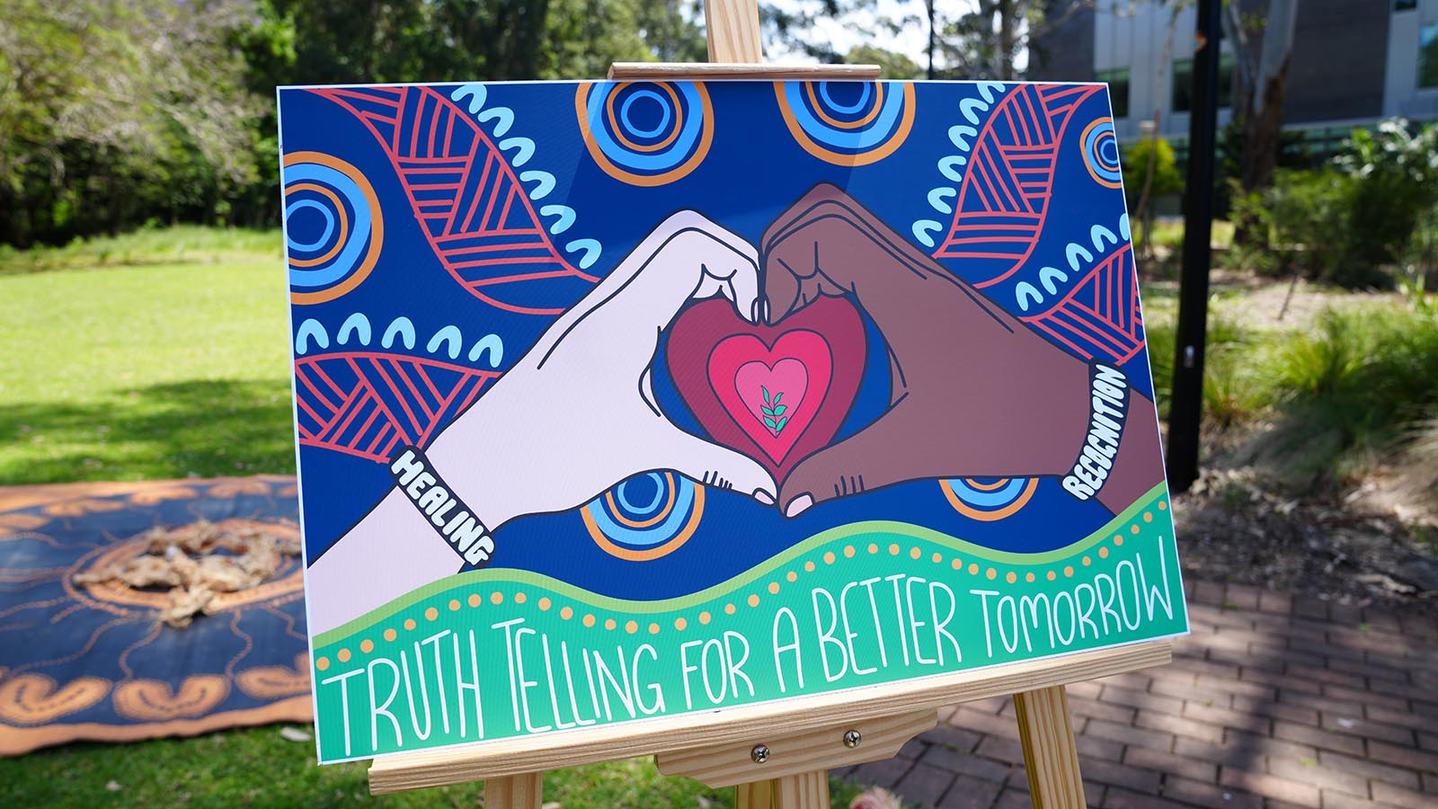 Artwork by Brittney Angus, Wiradjuri and Ngunnawal woman and UOW graduate.