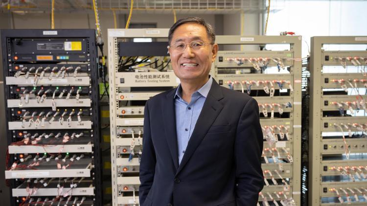 Distinguished Professor Yang-Kook Sun from the Department of Energy Engineering at Hanyang University, South Korea, was recently appointed as an Honorary Distinguished Professor at ýapp