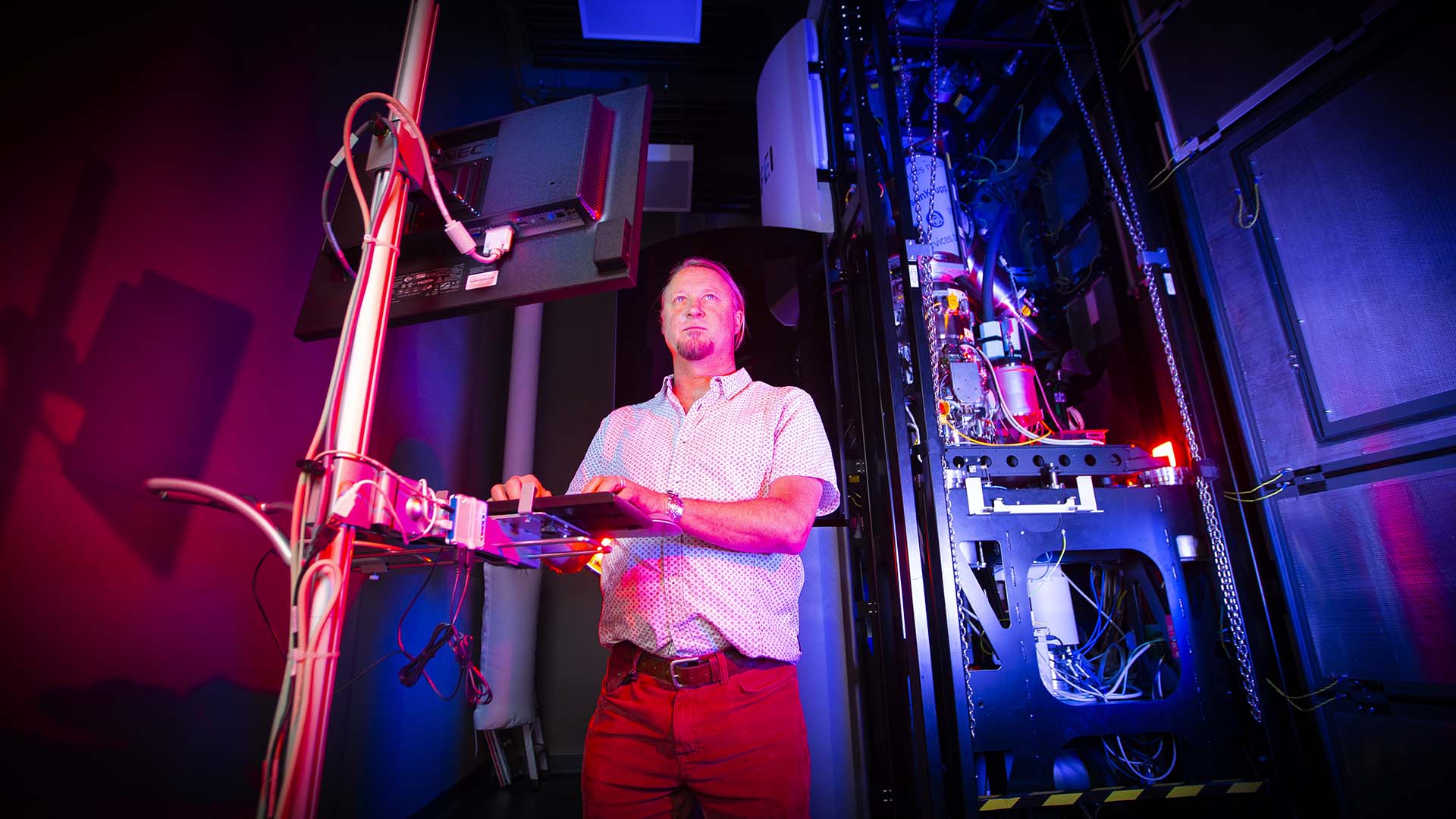 Dr James Bouwer, Director of Cryo-EM at Molecular Horizons at UOW