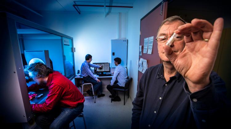 Distinguished Professor Nicholas Dixon, Molecular Horizons