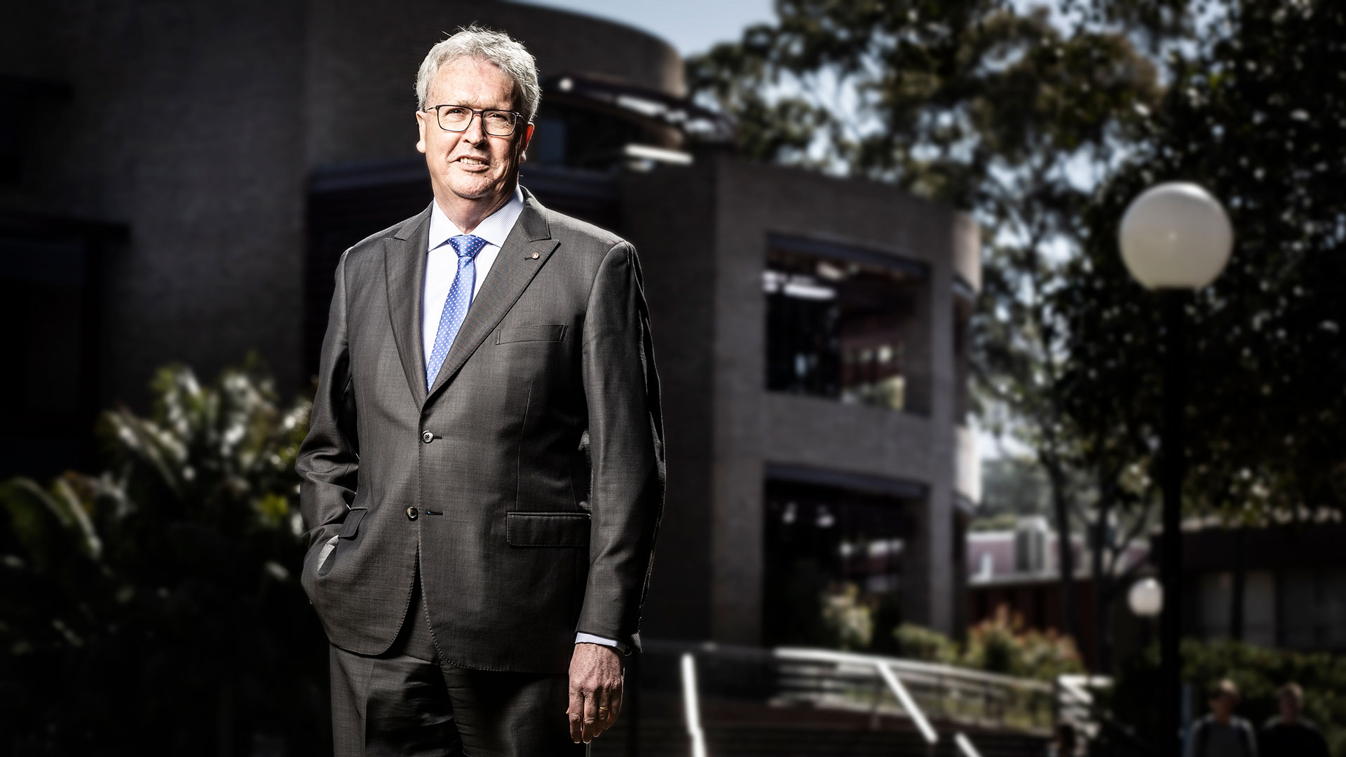 Vice-Chancellor outside Building 67