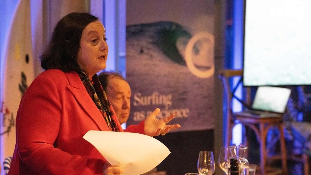 UOW Vice-Chancellor Professor Patricia Davidson talks to the room during the Surfing as a Science event. Photo: Paul Jones