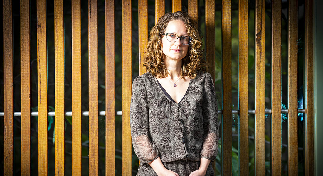 Dr Yasmine Probst
